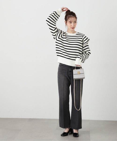 N.(N. Natural Beauty Basic)(エヌエヌナチュラルビューティーベーシック)の「◆ポコポコフリルショルダーニット(ニット/セーター・レディース・ホワイト×ブラック/ブラック・MEDIUM)」の7枚目の写真