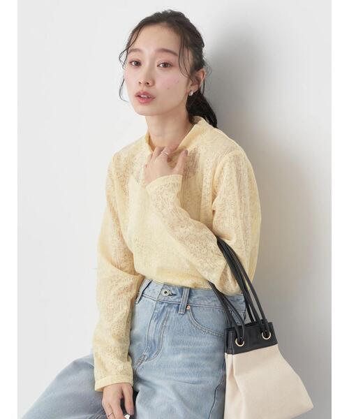 earth music&ecology（アースミュージックアンドエコロジー）の「フラワーシアープルオーバー（Tシャツ/カットソー・レディース・アイボリー/ブラック/サックスブルー/イエロー・S/M）」の7枚目の写真