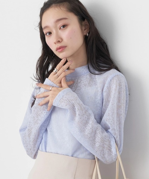 earth music&ecology（アースミュージックアンドエコロジー）の「フラワーシアープルオーバー（Tシャツ/カットソー・レディース・アイボリー/ブラック/サックスブルー/イエロー・S/M）」の4枚目の写真