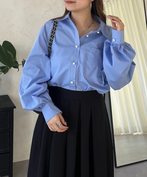 prose verse（プロズヴェール）の「ボリュームスリーブパールボタンシャツ（シャツ/ブラウス・レディース・ピンク/オフホワイト/ブルー・MEDIUM）」の6枚目の写真