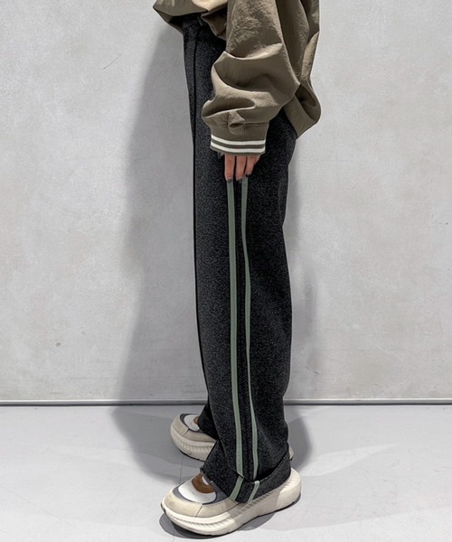 MUHET（ミュエータ）の「ライン入りストレートパンツ（その他パンツ・レディース・カーキ/ライトブルー/チャコールグレー・MEDIUM/SMALL/X-LARGE）」の5枚目の写真