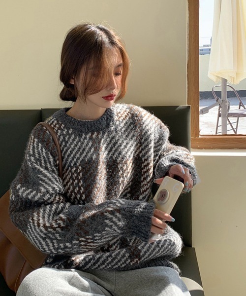 Miniministore(ミニミニストア)の「ニットセーター デカチェック柄 配色秋冬(ニット/セーター・レディース・ワインレッド/グレー・FREE)」の6枚目の写真