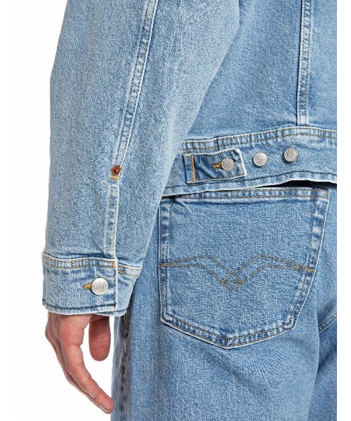 REPLAY（リプレイ）の「9 ZERO 1 コンフォートデニムジャケット（デニムジャケット・メンズ・ライトブルー・LARGE/X-LARGE/MEDIUM/SMALL）」の5枚目の写真