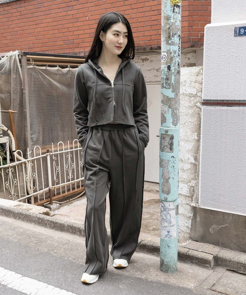 3.3 Field Trip （3.3フィールドトリップ）の「3.3 Field Trip／ステッチラインスウェットパンツ（ウラケ）（スウェットパンツ・レディース・ライトグレー/ネイビー/チャコール・FREE）」の4枚目の写真