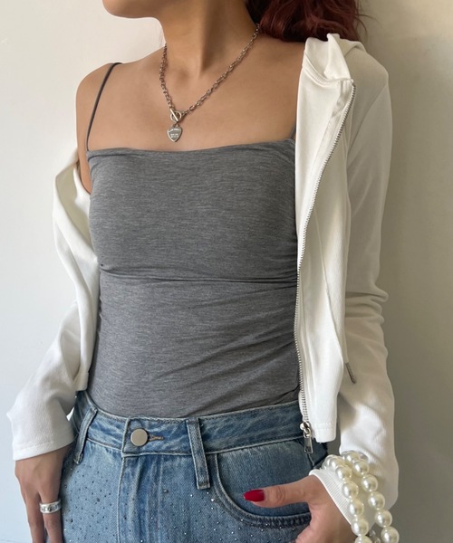 SHAGGIE（シャギー）の「サイドギャザー細ストラップキャミソール（キャミソール・レディース・ホワイト/レッド/ブラック/グレー・FREE）」の3枚目の写真