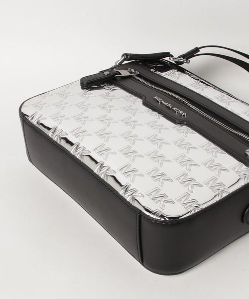 MICHAEL KORS（マイケルコース）の「HUDSON メタリック エンボス