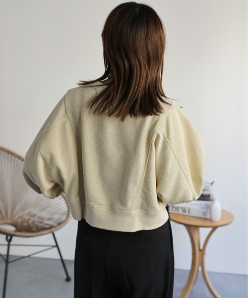 ap retro(アプレトロ)の「ショートラグランラメプルオーバー/スウェット(スウェット・レディース・アイボリー/ブラック/グレー/モカ・FREE)」の9枚目の写真