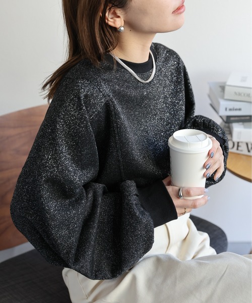 ap retro(アプレトロ)の「ショートラグランラメプルオーバー/スウェット(スウェット・レディース・アイボリー/ブラック/グレー/モカ・FREE)」の22枚目の写真