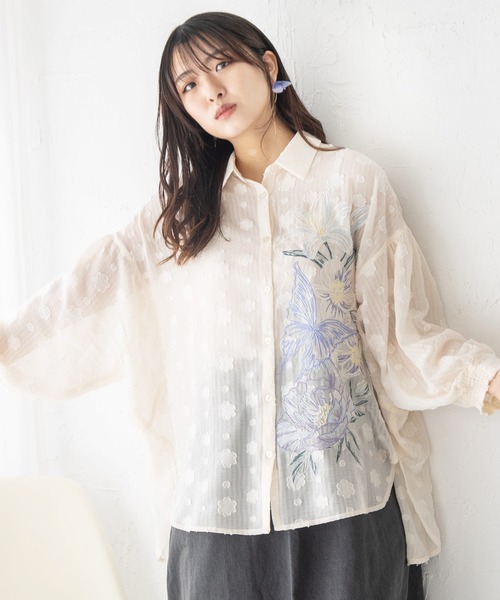 iS ScoLar（イズスカラー）の「541227：蝶花刺繍×シフォンジャガード