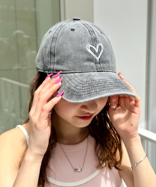 CLEA（クレア）の「ハート刺繍ピグメントキャップ（キャップ・レディース・ブラック/ベージュ/ピンク/ブルー・FREE）」の17枚目の写真