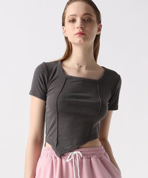 FOREVER 21（フォーエバー トゥエンティーワン）の「【2024SS】ボウタイ付きＴシャツ（Tシャツ/カットソー・レディース・オフホワイト/ブラック/グレー・FREE）」の3枚目の写真
