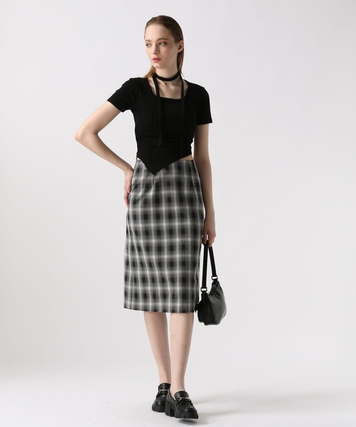 FOREVER 21（フォーエバー トゥエンティーワン）の「【2024SS】ボウタイ付きＴシャツ（Tシャツ/カットソー・レディース・オフホワイト/ブラック/グレー・FREE）」の21枚目の写真