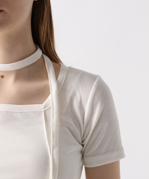 FOREVER 21（フォーエバー トゥエンティーワン）の「【2024SS】ボウタイ付きＴシャツ（Tシャツ/カットソー・レディース・オフホワイト/ブラック/グレー・FREE）」の7枚目の写真