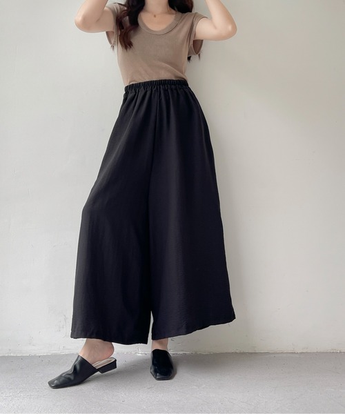 emi+(エミプラス)の「ギャザーカラーワイドガウチョパンツ(その他パンツ・レディース・ブラウン/ベージュ/ブラック/イエロー/グリーン・FREE)」の18枚目の写真