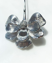 花ピアス