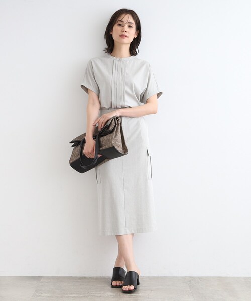 INDIVI(インディヴィ)の「◆【UVケア/接触冷感/SETUP可能】麻混ストレッチ タックブラウス(シャツ/ブラウス・レディース・ブラック/ブルー系8/ライトグレー系3/ベージュ系3・40/05/13/15 /36/38/19)」の21枚目の写真