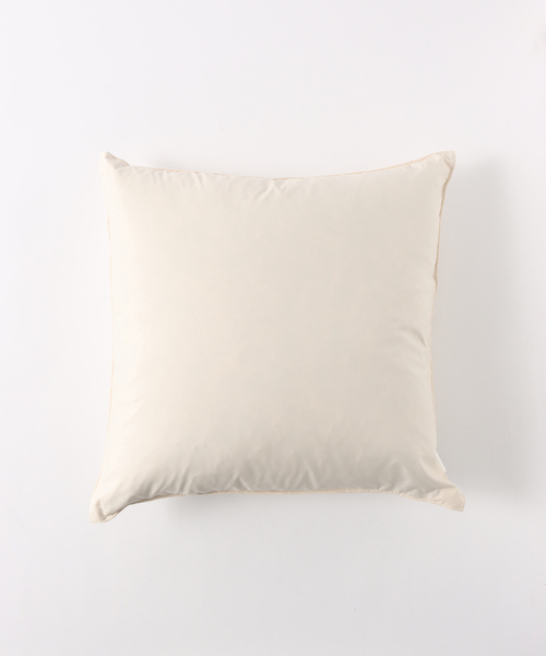 journal standard Furniture （ジャーナルスタンダードファニチャー）の「FEATHER CUSHION PRESS JSF クッション中材 45cm角（クッション/クッションカバー・レディース・その他・FREE）」の7枚目の写真
