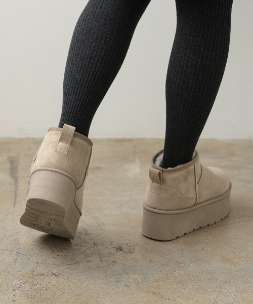 DONOBAN(ドノバン)の「厚底ミニ丈ムートンブーツ(ブーツ・レディース・ベージュ/アイボリー/ブラック/キャメル・LL/M/S/L)」の8枚目の写真