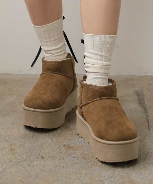 DONOBAN(ドノバン)の「厚底ミニ丈ムートンブーツ(ブーツ・レディース・ベージュ/アイボリー/ブラック/キャメル・LL/M/S/L)」の17枚目の写真