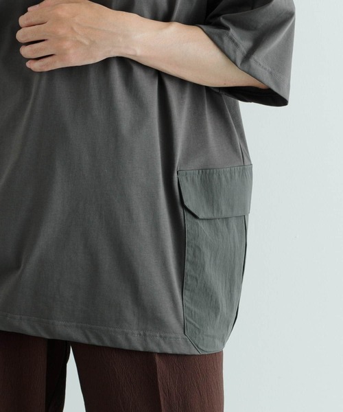 ITEMS URBANRESEARCH（アイテムズ アーバンリサーチ）の「『XLサイズあり』サイドポケットキリカエ クルーネックTシャツ（Tシャツ/カットソー・メンズ・ブラック/チャコールグレー/ベージュ/カーキ・MEDIUM/LARGE/X-LARGE）」の8枚目の写真