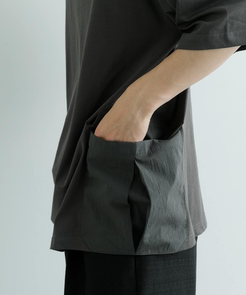 ITEMS URBANRESEARCH（アイテムズ アーバンリサーチ）の「『XLサイズあり』サイドポケットキリカエ クルーネックTシャツ（Tシャツ/カットソー・メンズ・ブラック/チャコールグレー/ベージュ/カーキ・MEDIUM/LARGE/X-LARGE）」の13枚目の写真