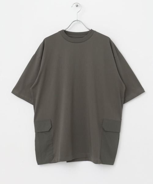 ITEMS URBANRESEARCH（アイテムズ アーバンリサーチ）の「『XLサイズあり』サイドポケットキリカエ クルーネックTシャツ（Tシャツ/カットソー・メンズ・ブラック/チャコールグレー/ベージュ/カーキ・MEDIUM/LARGE/X-LARGE）」の21枚目の写真