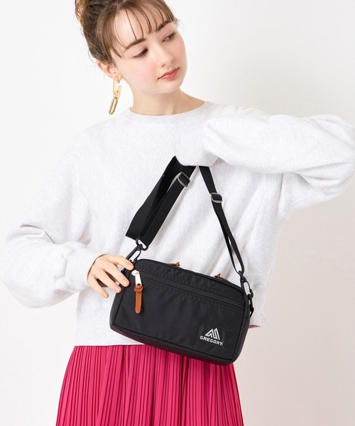 GREGORY(グレゴリー)の「パデッドショルダーポーチM PADDED SHOULDER POUCH M ウルトラバイオレット(ショルダーバッグ・メンズ・バイオレット・ONE SIZE)」の8枚目の写真