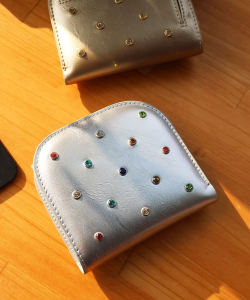 niko and...（ニコアンド）の「オリジナルスタッズ二つ折り財布（財布・レディース・ブラック/グリーン/レッド/シルバー/ゴールド・0）」の4枚目の写真