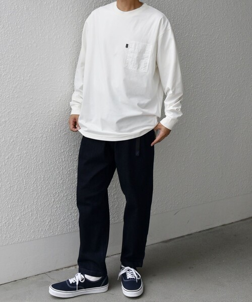 SHIPS any（シップス エニィ）の「【WEB限定】SHIPS any: 〈撥水加工〉Teflon EcoElite(TM) ナイロンポケット Tシャツ (ロンT)◇（Tシャツ/カットソー・メンズ・ホワイト/ブラック/ダークグレー/ケリーグリーン/チャコールグレー/ネイビー・SMALL/MEDIUM/LARGE/X-LARGE）」の7枚目の写真