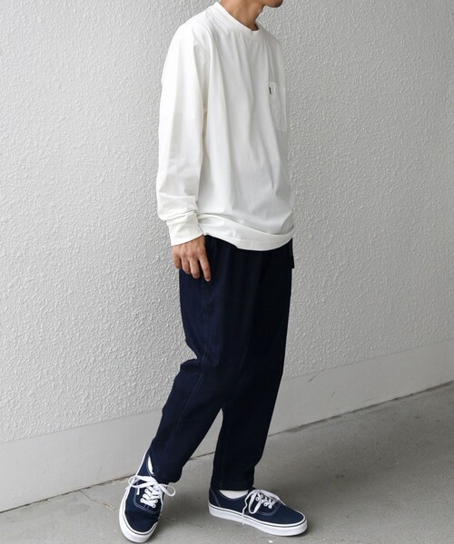 SHIPS any（シップス エニィ）の「【WEB限定】SHIPS any: 〈撥水加工〉Teflon EcoElite(TM) ナイロンポケット Tシャツ (ロンT)◇（Tシャツ/カットソー・メンズ・ホワイト/ブラック/ダークグレー/ケリーグリーン/チャコールグレー/ネイビー・SMALL/MEDIUM/LARGE/X-LARGE）」の8枚目の写真