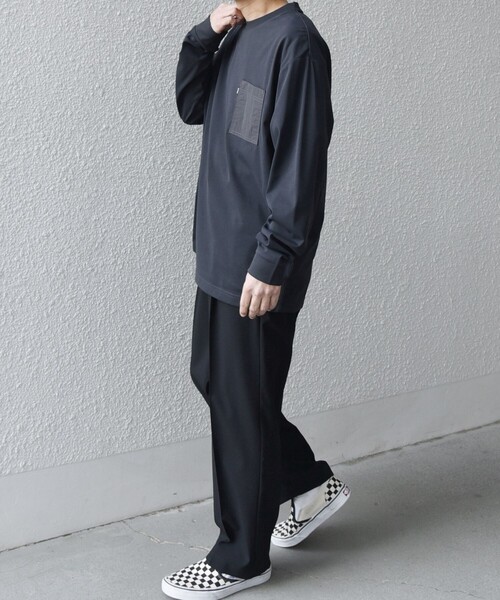 SHIPS any（シップス エニィ）の「【WEB限定】SHIPS any: 〈撥水加工〉Teflon EcoElite(TM) ナイロンポケット Tシャツ (ロンT)◇（Tシャツ/カットソー・メンズ・ホワイト/ブラック/ダークグレー/ケリーグリーン/チャコールグレー/ネイビー・SMALL/MEDIUM/LARGE/X-LARGE）」の13枚目の写真