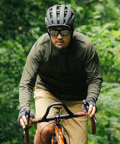 narifuri（ナリフリ）の「NFC アクティブメッシュヘンリーネック長袖Tシャツ（Tシャツ/カットソー・メンズ・チャコール/カーキ・MEDIUM/X-LARGE/SMALL/LARGE）」の3枚目の写真