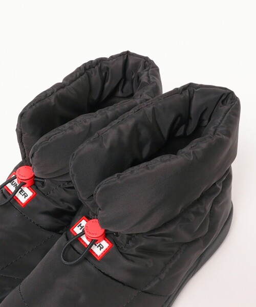 HUNTER（ハンター）の「【WEB限定】HUNTER / イン アウト パファー ブーティー（レインシューズ・レディース・ブラック・6/5/4）」の4枚目の写真