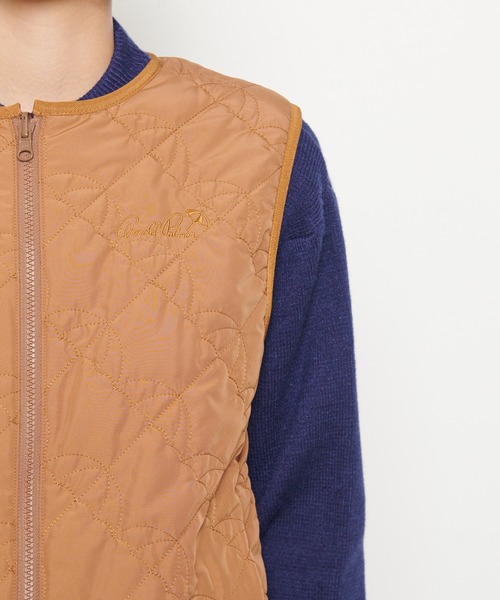 Arnold Palmer（アーノルドパーマー）の「アンブレラキルト リバーシブル ベスト（ダウンベスト・レディース・ブラック/キャメル/ネイビー・L/M/S）」の11枚目の写真