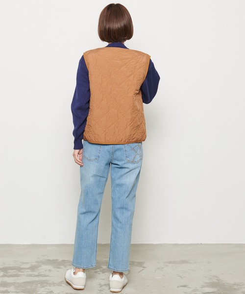 Arnold Palmer（アーノルドパーマー）の「アンブレラキルト リバーシブル ベスト（ダウンベスト・レディース・ブラック/キャメル/ネイビー・L/M/S）」の16枚目の写真