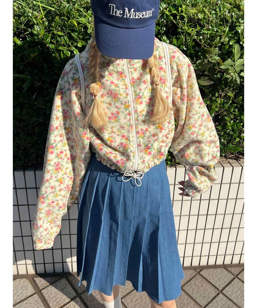 WC（ダブル シー）の「リトルフラワーショートフリースジャケット（ブルゾン・レディース・アイボリー/ピンク・FREE）」の4枚目の写真