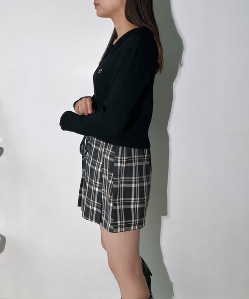 AS KNOW AS plus(アズノゥアズプラス)の「◇ワンポイントロゴ刺繍 ダブルジップカーディガン(カーディガン/ボレロ・レディース・シルバー系/ボルドー/ホワイト×ブラック/ブラック/ブルー系/グリーン系/ネイビー系/グリーン系1/レッド系1/ブラック系1/ネイビー系1/シルバー系1・FREE)」の16枚目の写真