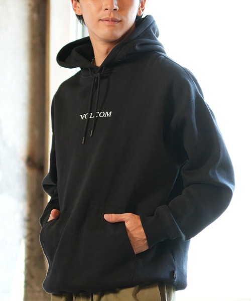 VOLCOM(ボルコム)の「VOLCOM/ボルコム パーカー/プルオーバー ブランドロゴ A4132419(パーカー・メンズ・ベージュ/ブラック・S/M/L/XL)」の2枚目の写真