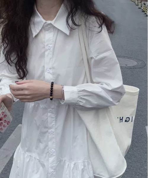 .KOM(ドットコム)の「『.KOM/ドットケーオーエム』シャツワンピース 長袖 【CN】(ワンピース・レディース・ホワイト/ブラック・M)」の3枚目の写真
