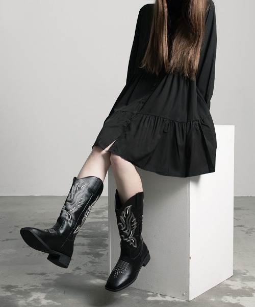 .KOM(ドットコム)の「『.KOM/ドットケーオーエム』シャツワンピース 長袖 【CN】(ワンピース・レディース・ホワイト/ブラック・M)」の17枚目の写真