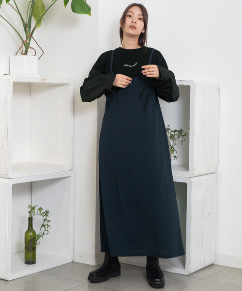 POU DOU DOU（プードゥドゥ）の「バックリボンギャザーワンピース（ワンピース・レディース・ネイビー/ブラック・M）」の4枚目の写真