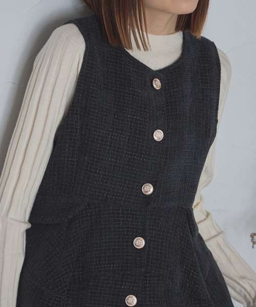 【セール】ゴールド釦ツイードペプラムベスト（ベスト）｜each（イーチ）