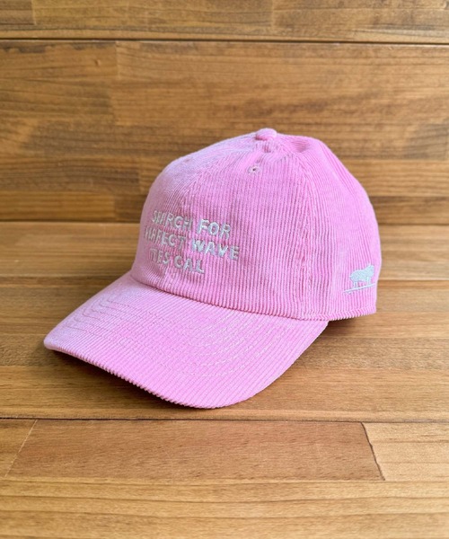 The Endless Summer(エンドレスサマー)の「【WEB / FLAG SHOP限定】HAND LOGO EMB CORDUROY CAP / キャップ(キャップ・メンズ・ブラック/ダークグリーン/ベージュ/ネイビー/ブラウン/ピンク/オフホワイト/ワイン/チャコール/ライトグレー/ホワイト/ピンク系その他2/モカ/オリーブ/ブルーグレー・FREE)」の13枚目の写真