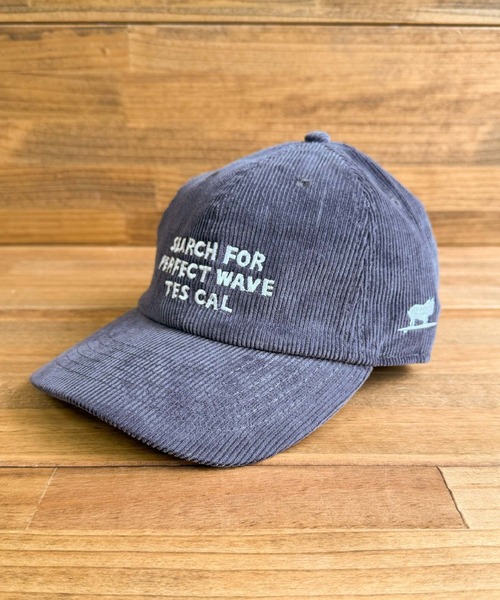 The Endless Summer(エンドレスサマー)の「【WEB / FLAG SHOP限定】HAND LOGO EMB CORDUROY CAP / キャップ(キャップ・メンズ・ブラック/ダークグリーン/ベージュ/ネイビー/ブラウン/ピンク/オフホワイト/ワイン/チャコール/ライトグレー/ホワイト/ピンク系その他2/モカ/オリーブ/ブルーグレー・FREE)」の7枚目の写真