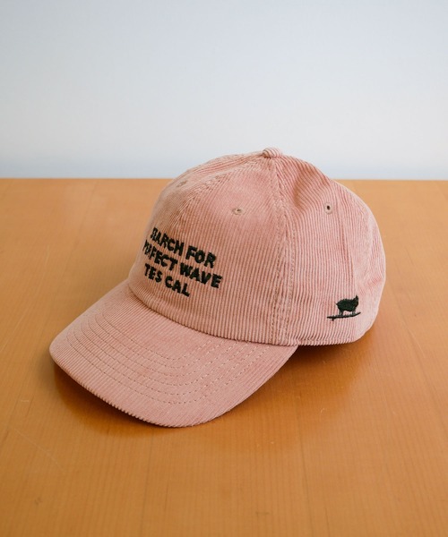 The Endless Summer(エンドレスサマー)の「【WEB / FLAG SHOP限定】HAND LOGO EMB CORDUROY CAP / キャップ(キャップ・メンズ・ブラック/ダークグリーン/ベージュ/ネイビー/ブラウン/ピンク/オフホワイト/ワイン/チャコール/ライトグレー/ホワイト/ピンク系その他2/モカ/オリーブ/ブルーグレー・FREE)」の14枚目の写真