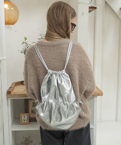 Birthday room（バースデイルーム）の「フェイクレザーナップサック