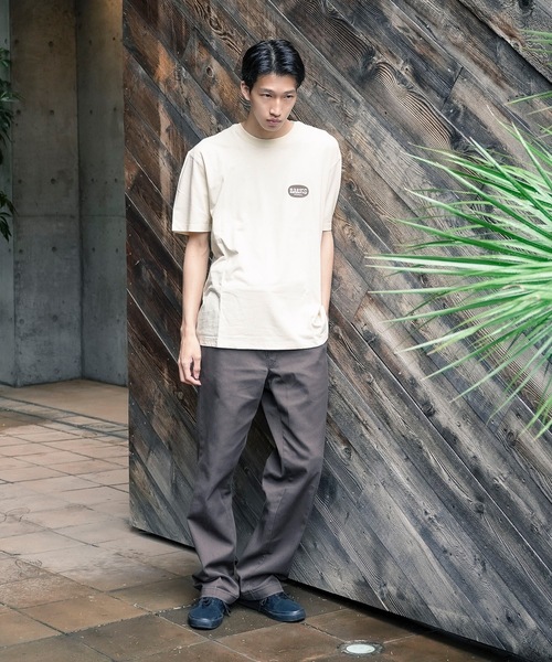 BANKS（バンクス）の「DESIGN TEE/BANKS JOURNAL/バンクスジャーナル ブランドロゴプリント半袖Tシャツ（Tシャツ/カットソー・メンズ・ベージュ/ブルー・LARGE/X-LARGE/MEDIUM）」の3枚目の写真