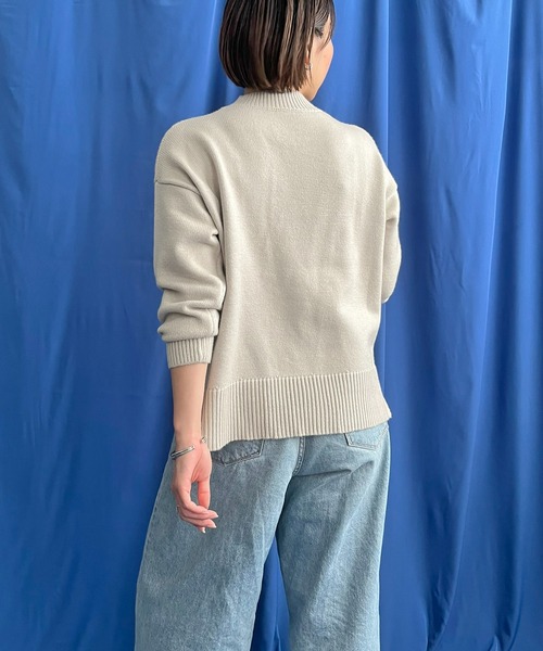 未使用 エイミーロウ バックラメニットトップス デザイン プルオーバー 38 パール+フェザーロゴニットトップス LHELBIE│Eimee Law
