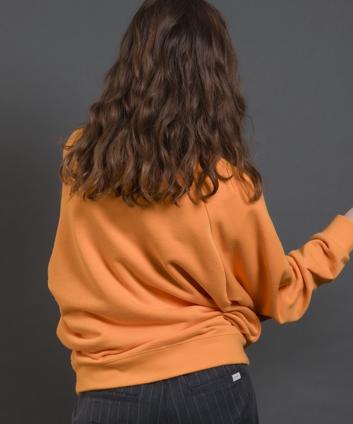 MUHET(ミュエータ)の「【PEANUTS / SNOOPY】ラグランスウェット(スウェット・レディース・杢グレー/ブルー/ブラック/オレンジ・SMALL/MEDIUM/LARGE)」の7枚目の写真