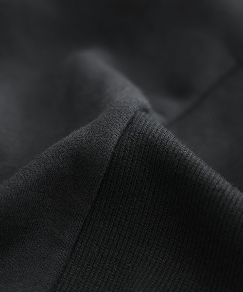 n'OrLABEL(ノアールレーベル)の「裏起毛ハーフジップスウェット(スウェット・メンズ・チャコール/ブラック・M/L)」の8枚目の写真